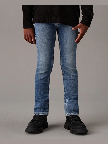 Calvin Klein Jeans kids/junior Mid Rise Slim in denim sbiadito