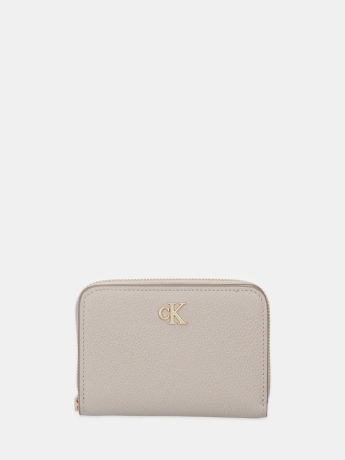 Calvin Klein portafoglio piccolo in pelle beige con logo metallico