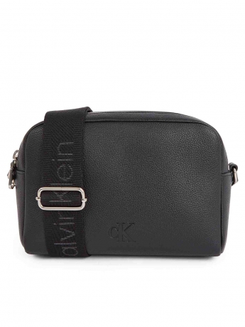 Calvin Klein BORSA CAMERA BAG IN ECOPELLE MARTELLATA  NERA  CON ZIP E TRACOLLA LOGATA