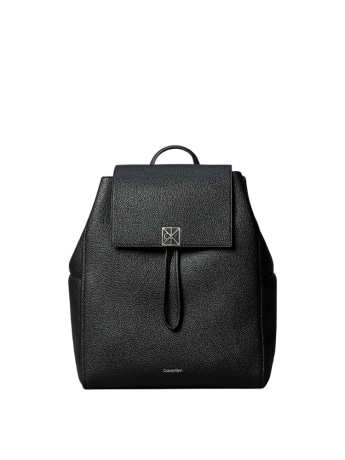 Calvin Klein zaino donna emblem in ecopelle nera martellata